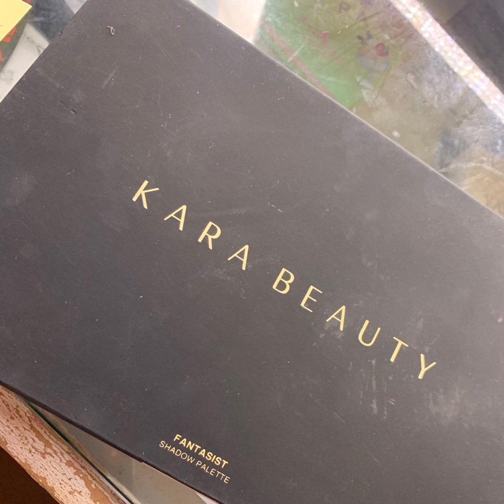 KARA Beauty Fantasist PALETTE